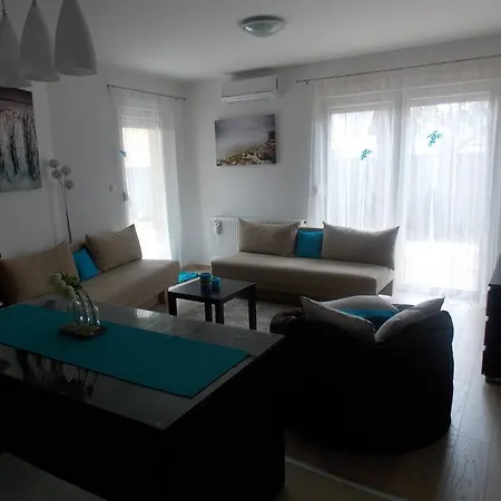Nemorosa Apartman * 扎马迪